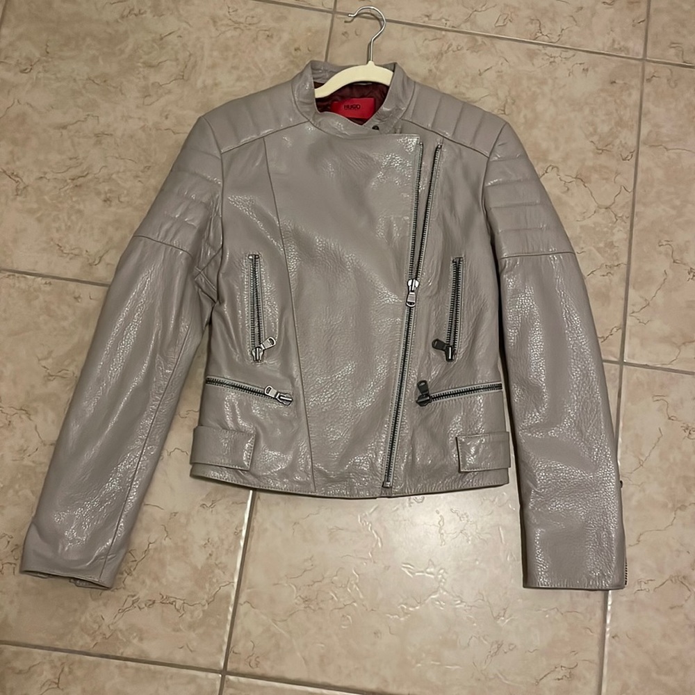 Hugo Boss red label women’s size small leather beige jacket